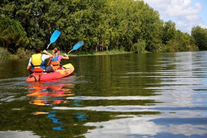 Le Scandinave, Proche Bord De Loire Орлеан Экстерьер фото
